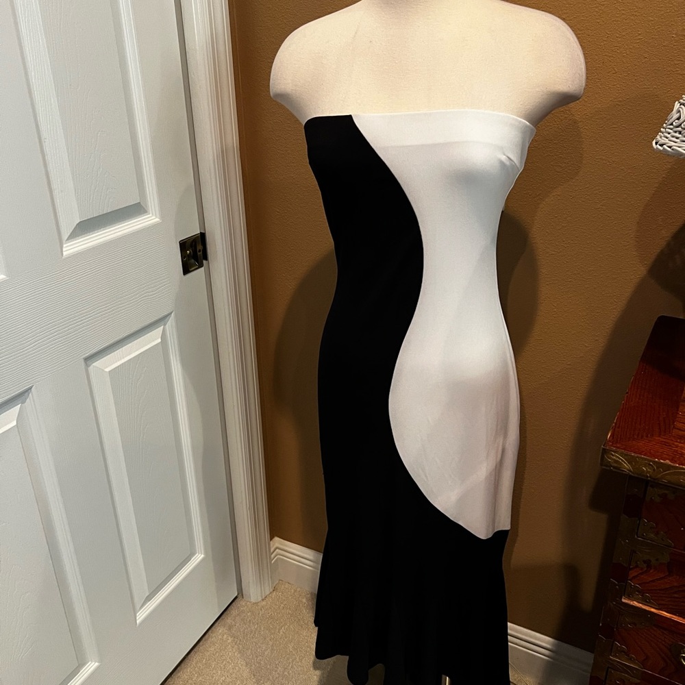 Black and white strapless knit dress
